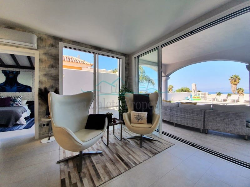 3 soveværelse Byhus til salg i Costa Adeje med swimmingpool garage - € 1.600.000 (Ref: 7412954)