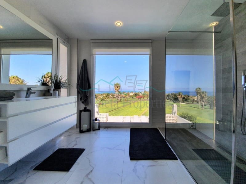 3 soveværelse Byhus til salg i Costa Adeje med swimmingpool garage - € 1.600.000 (Ref: 7412954)