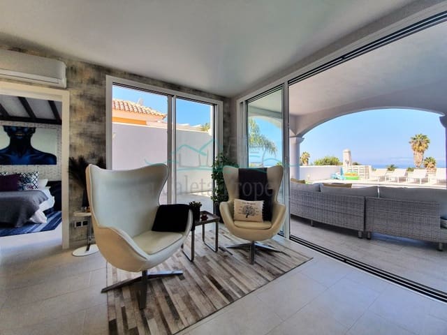 3 soveværelse Byhus til salg i La Caleta Adeje, Adeje med swimmingpool garage - € 1.600.000 (Ref: 7412954)