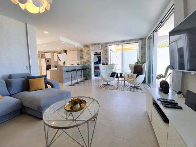 3 soveværelse Byhus til salg i La Caleta Adeje, Adeje med swimmingpool garage - € 1.600.000 (Ref: 7412954)