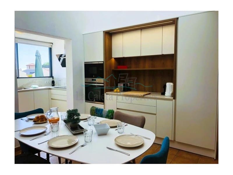 Villa til leje i Costa Adeje med garage - € 10.000 (Ref: 7741514)