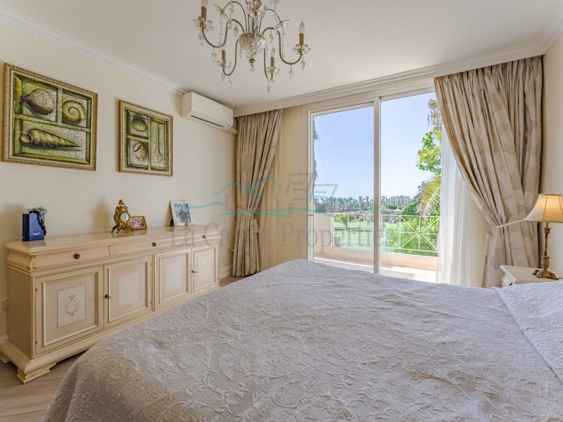 5 soveværelse Villa til salg i Costa Adeje med swimmingpool garage - € 4.990.000 (Ref: 8005696)