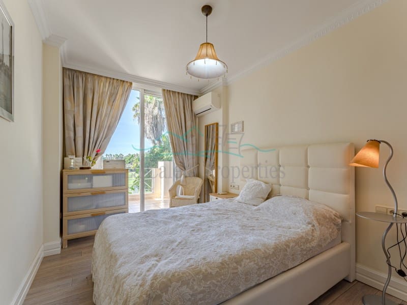 5 soveværelse Villa til salg i Costa Adeje med swimmingpool garage - € 4.990.000 (Ref: 8005696)