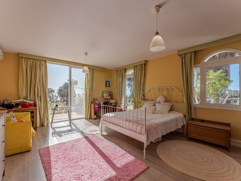 5 soveværelse Villa til salg i Costa Adeje med swimmingpool garage - € 4.990.000 (Ref: 8005696)