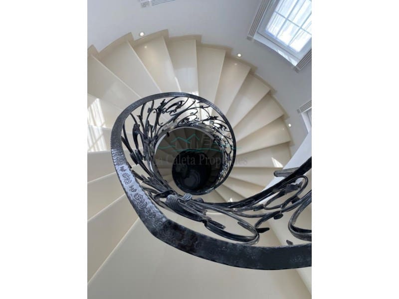 6 chambre Villa/Maison à vendre à Costa Adeje avec piscine garage - 4 500 000 € (Ref: 8010601)