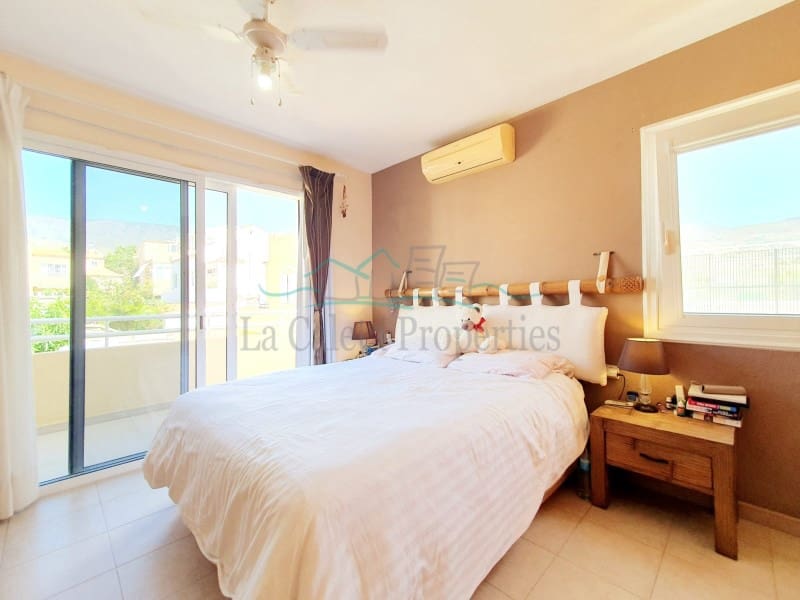 4 chambre Maison de Ville à vendre à Costa Adeje - 649 000 € (Ref: 8243663)