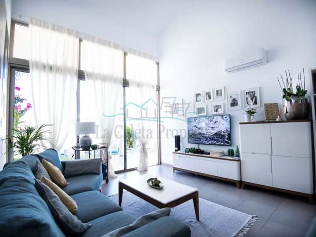 3 soveværelse Byhus til salg i La Caleta Adeje, Adeje med garage - € 1.690.000 (Ref: 8462267)