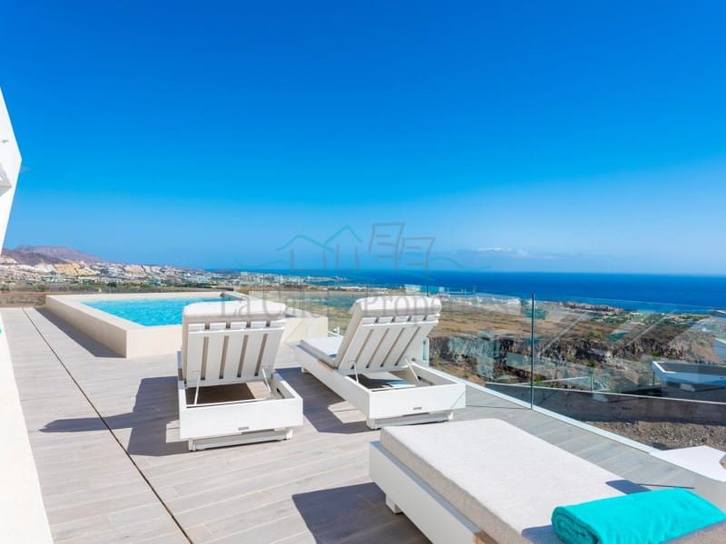 5 slaapkamer Villa te koop in Costa Adeje met garage - € 6.500.000 (Ref: 8597289)