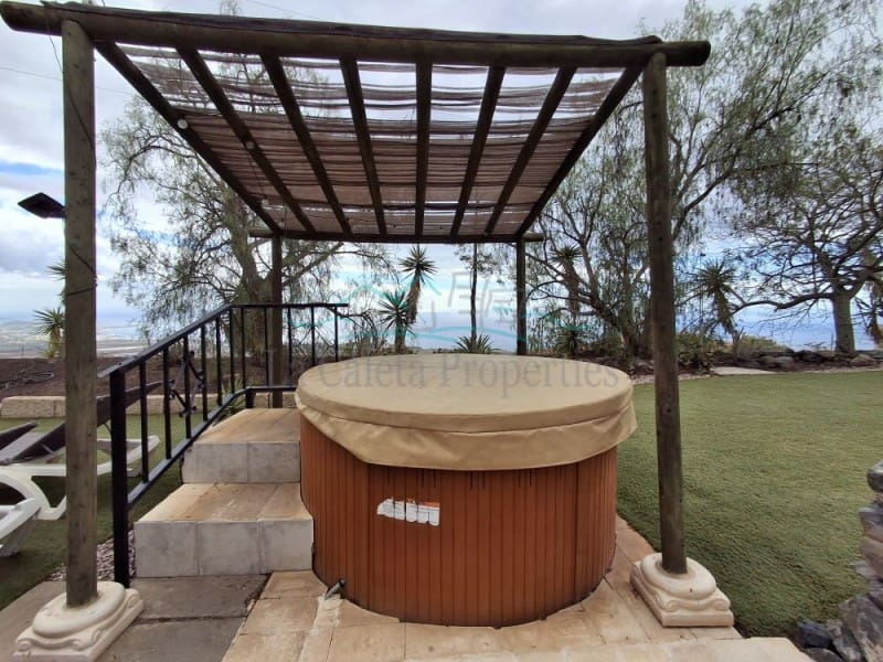 5 soveværelse Finca/Landehus til salg i Adeje med garage - € 1.595.000 (Ref: 8628579)