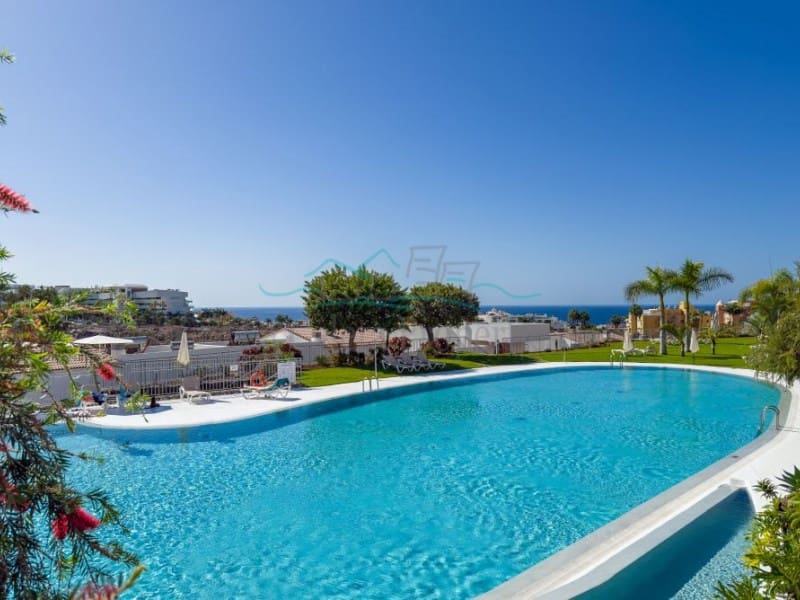 2 makuuhuone Huoneisto myytävänä paikassa Costa Adeje mukana 
autotalli - 949 000 € (Ref: 8654952)