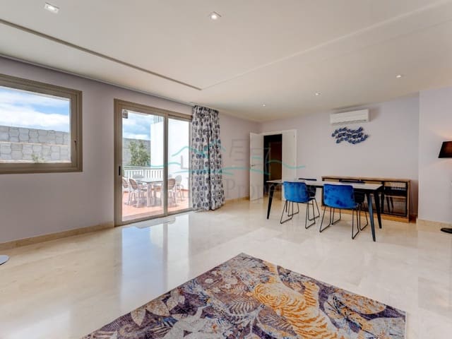 2 slaapkamer Appartement te koop in La Caleta Adeje, Adeje met garage - € 715.000 (Ref: 8657084)