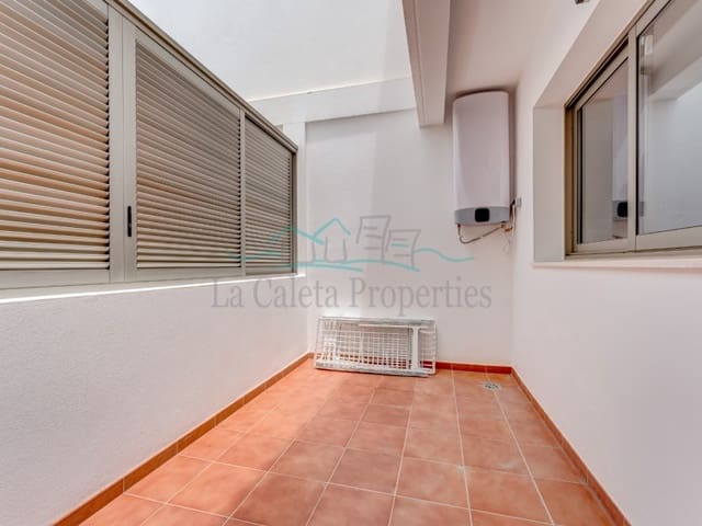 2 slaapkamer Appartement te koop in La Caleta Adeje, Adeje met garage - € 715.000 (Ref: 8657084)