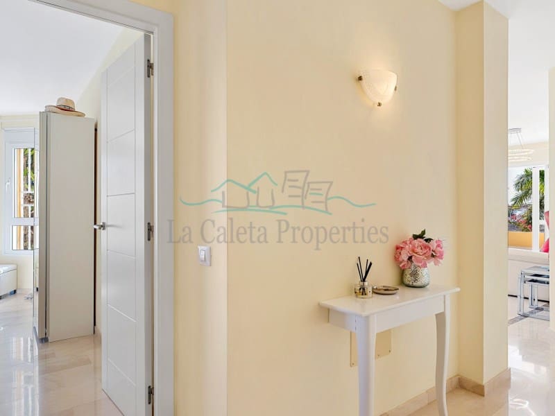 3 soveværelse Lejlighed til salg i Costa Adeje med garage - € 805.000 (Ref: 8735730)