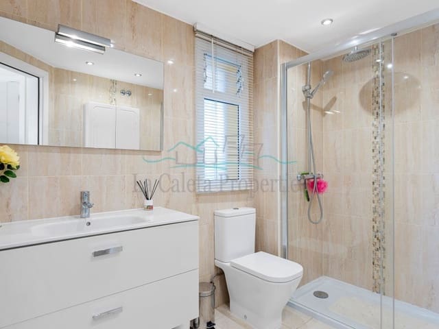 3 soveværelse Lejlighed til salg i La Caleta Adeje, Adeje med garage - € 805.000 (Ref: 8735730)