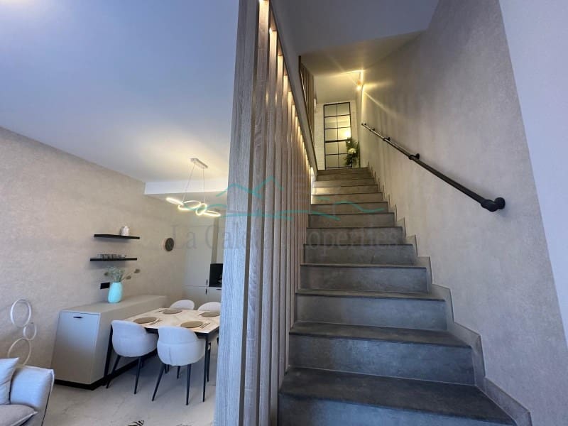 3 bedroom Apartment for sale in Playa San Juan with garage - € 529,000 (Ref: 8829728)