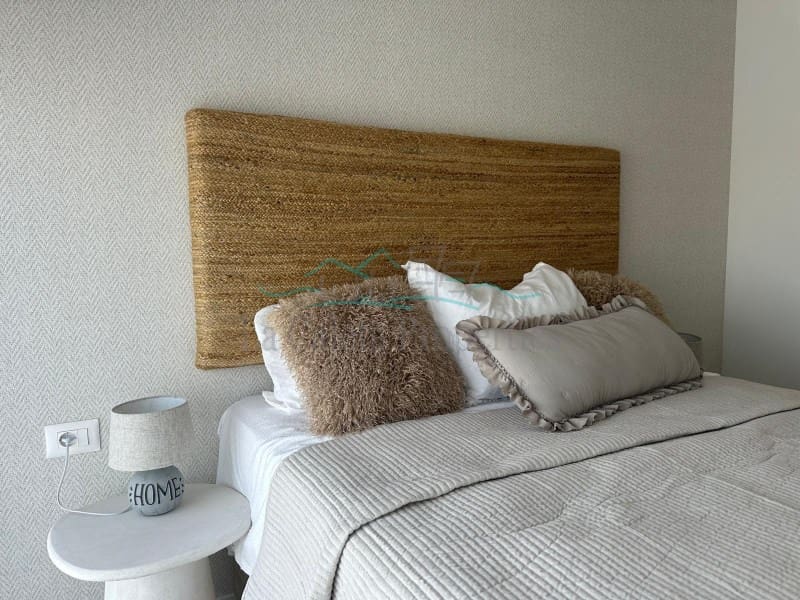 3 bedroom Apartment for sale in Playa San Juan with garage - € 529,000 (Ref: 8829728)