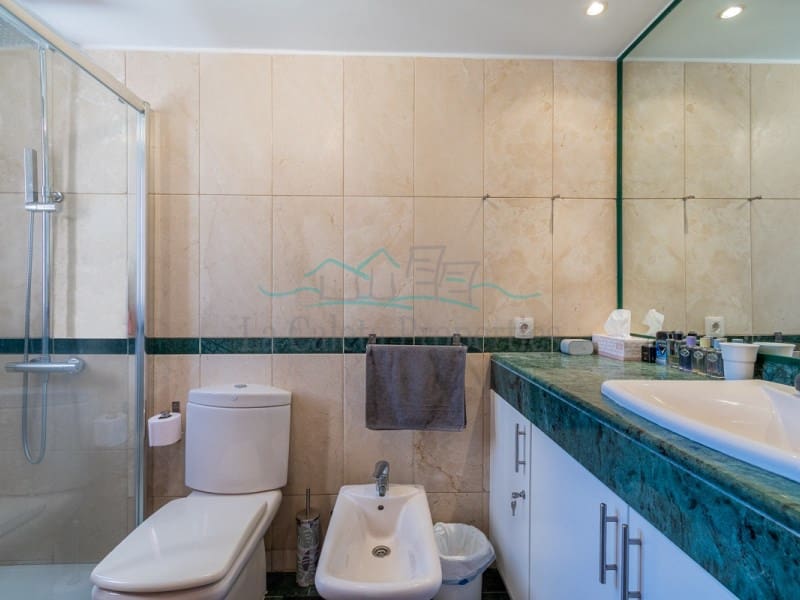 2 sypialnia Apartament na sprzedaż w Costa Adeje - 595 000 € (Ref: 8979685)