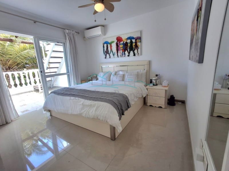 4 slaapkamer Huis te koop in Costa Adeje - € 1.175.000 (Ref: 8992502)