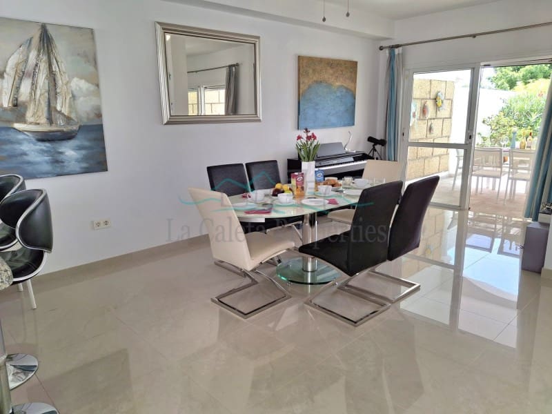 4 slaapkamer Huis te koop in Costa Adeje - € 1.175.000 (Ref: 8992502)