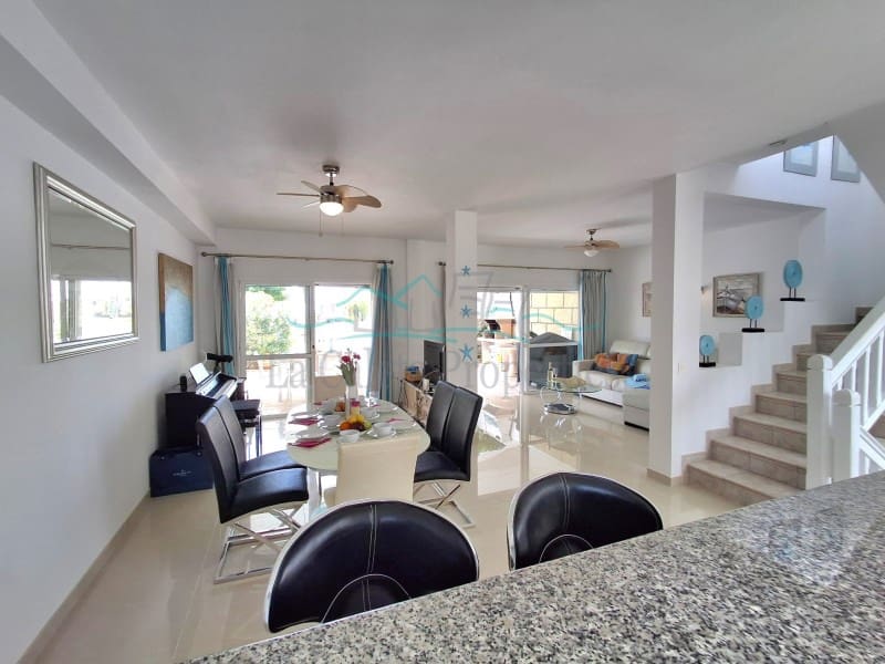 4 slaapkamer Huis te koop in Costa Adeje - € 1.175.000 (Ref: 8992502)