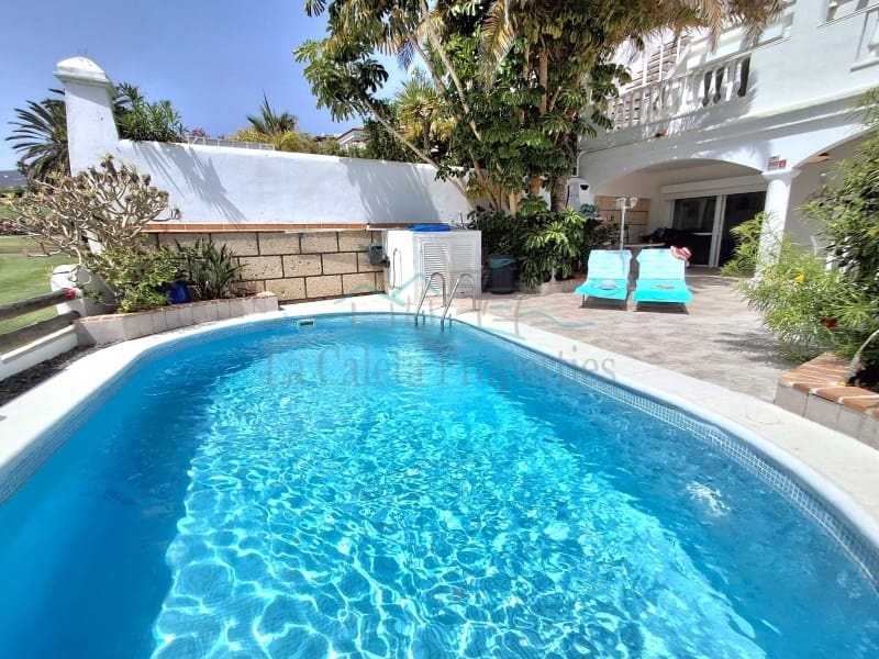 4 slaapkamer Huis te koop in Costa Adeje - € 1.175.000 (Ref: 8992502)