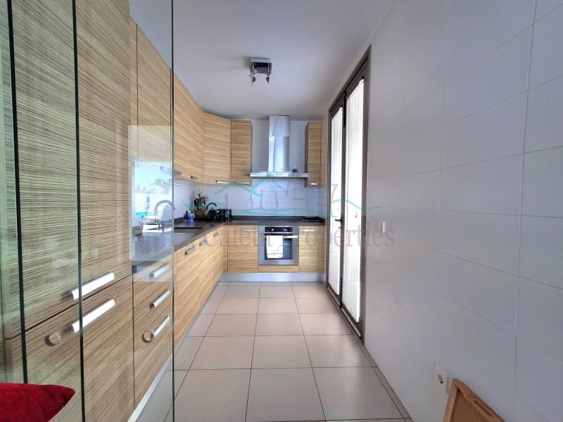 3 slaapkamer Huis te koop in Costa Adeje met garage - € 1.900.000 (Ref: 9032035)