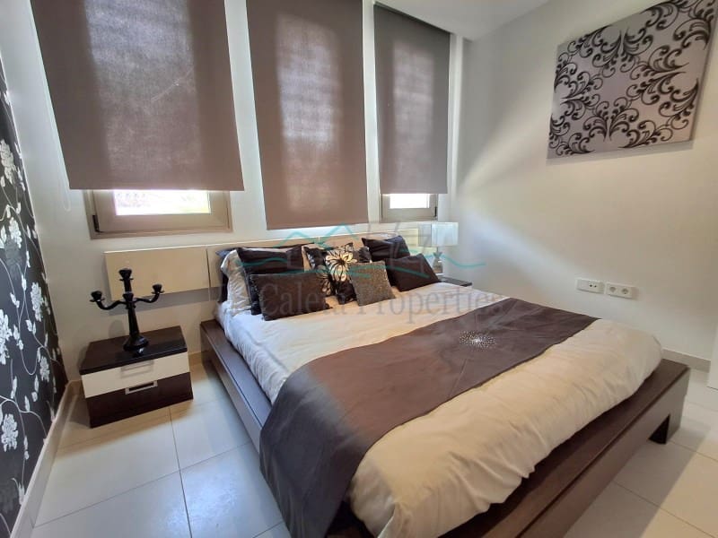 3 slaapkamer Huis te koop in Costa Adeje met garage - € 1.900.000 (Ref: 9032035)