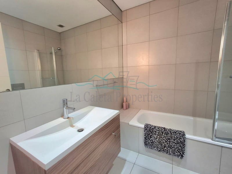 3 slaapkamer Huis te koop in Costa Adeje met garage - € 1.900.000 (Ref: 9032035)