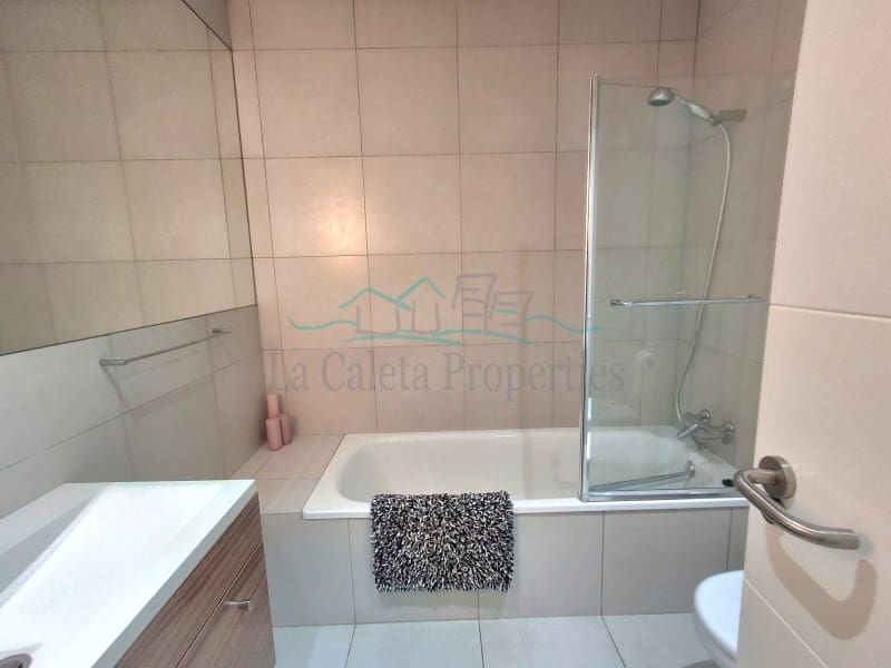 3 slaapkamer Huis te koop in Costa Adeje met garage - € 1.900.000 (Ref: 9032035)