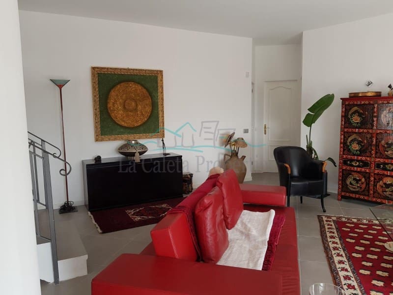 2 soveværelse Finca/Landehus til salg i Arona med garage - € 699.000 (Ref: 9038268)