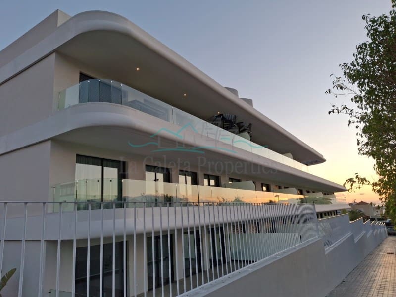 2 bedroom Apartment for sale in Costa Adeje with garage - € 750,000 (Ref: 9038269)