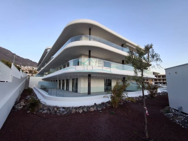 2 slaapkamer Appartement te koop in Costa Adeje, Adeje met garage - € 750.000 (Ref: 9038269)