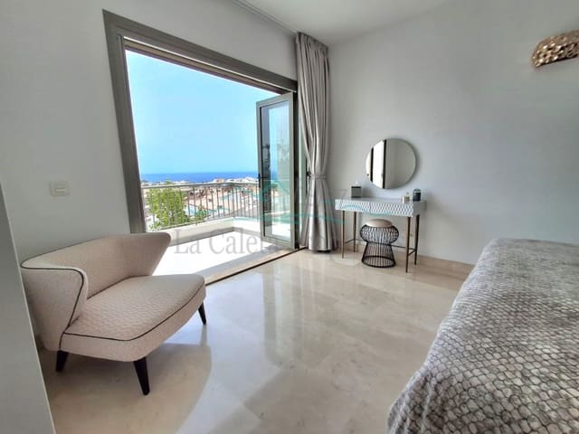 2 sovrum Lägenhet till salu i La Caleta Adeje, Adeje med garage - 695 000 € (Ref: 9130399)