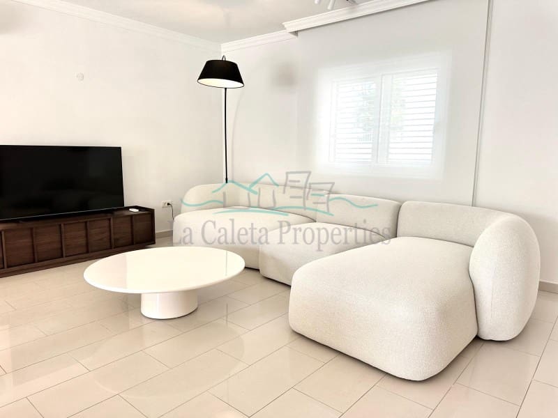 5 slaapkamer Villa te koop in Costa Adeje met garage - € 3.300.000 (Ref: 9166083)