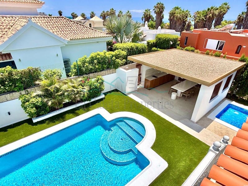 5 slaapkamer Villa te koop in Costa Adeje met garage - € 3.300.000 (Ref: 9166083)