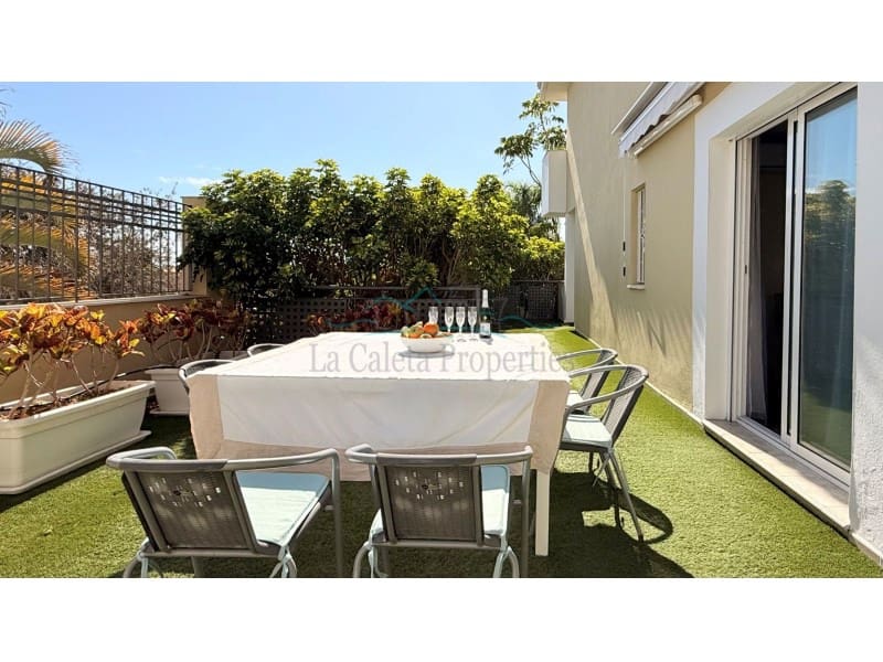 5 chambre Maison de Ville à vendre à Costa Adeje avec garage - 720 000 € (Ref: 9243823)