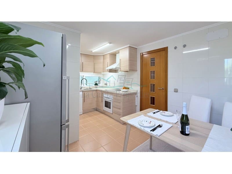 5 chambre Maison de Ville à vendre à Costa Adeje avec garage - 720 000 € (Ref: 9243823)