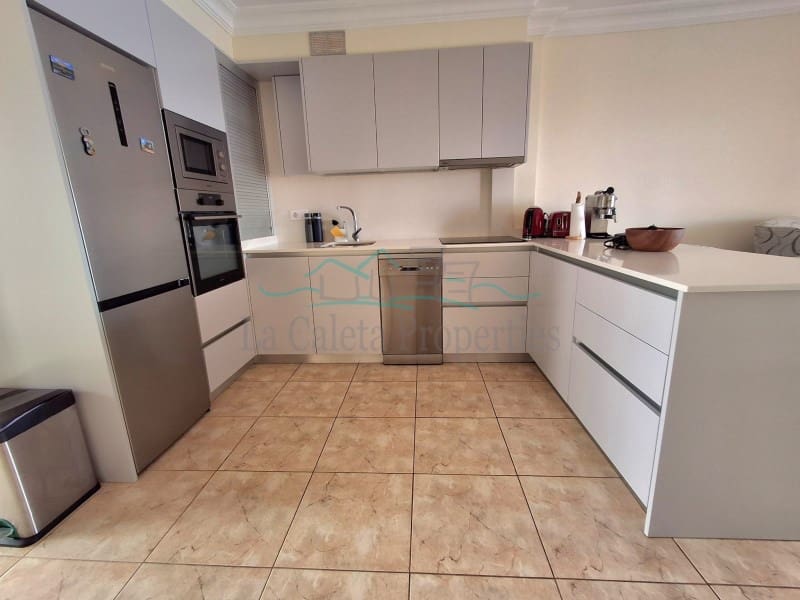 2 Zimmer Apartment zu verkaufen in Costa Adeje - 785.000 € (Ref: 9294434)