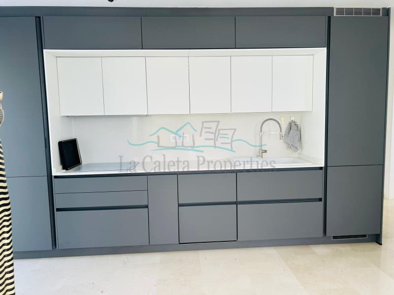 3 chambre Villa/Maison à vendre à Costa Adeje avec garage - 1 880 000 € (Ref: 9347729)