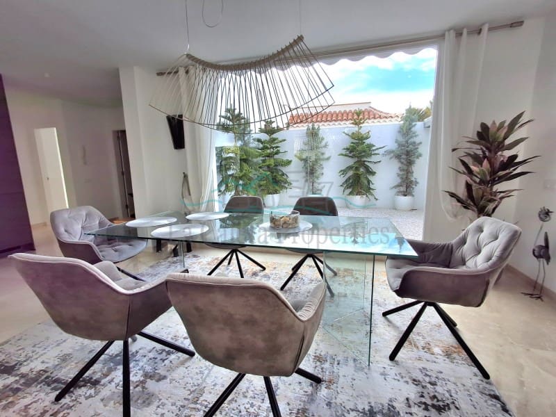 3 chambre Villa/Maison à vendre à Costa Adeje avec garage - 1 880 000 € (Ref: 9347729)