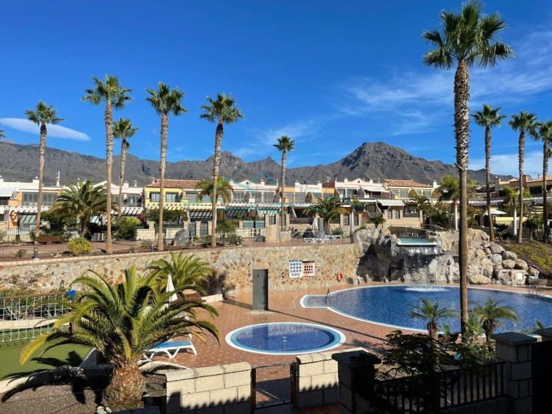 3 sovrum Hus till salu i Costa Adeje med garage - 1 250 000 € (Ref: 9470988)