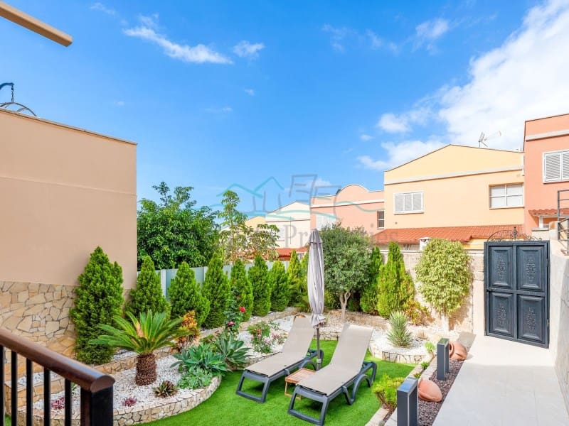 3 slaapkamer Appartement te koop in Costa Adeje met garage - € 770.000 (Ref: 9474970)