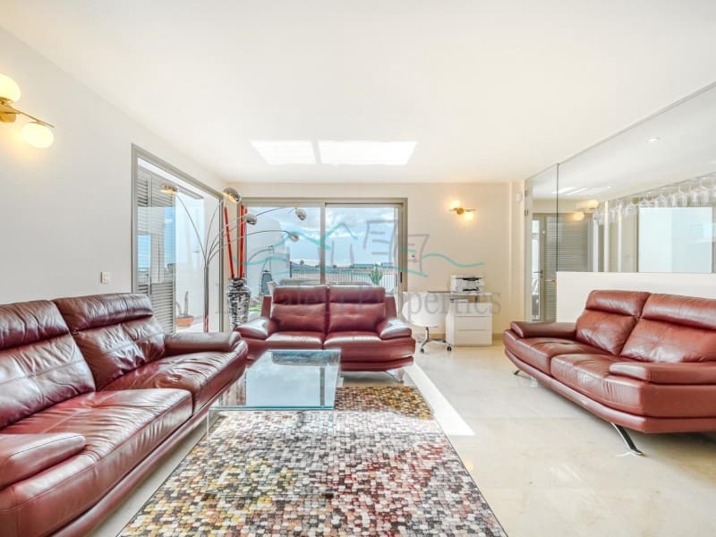 2 bedroom Apartment for sale in Costa Adeje with garage - € 995,000 (Ref: 9499023)