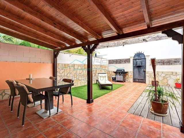 Casa de 3 habitaciones en Costa Adeje, Adeje en venta con garaje - 659.000 € (Ref: 9516263)