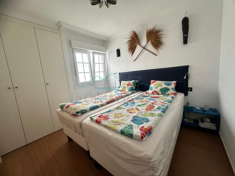 2 soverom Leilighet til salgs i Costa Adeje med garasje - € 670 000 (Ref: 9568771)