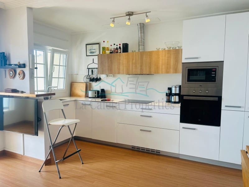 2 soverom Leilighet til salgs i Costa Adeje med garasje - € 670 000 (Ref: 9568771)