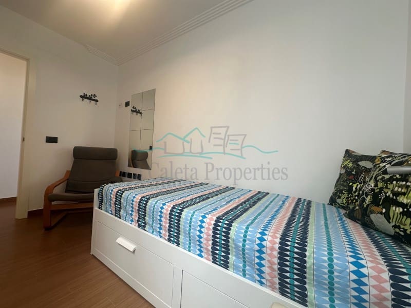 2 soverom Leilighet til salgs i Costa Adeje med garasje - € 670 000 (Ref: 9568771)