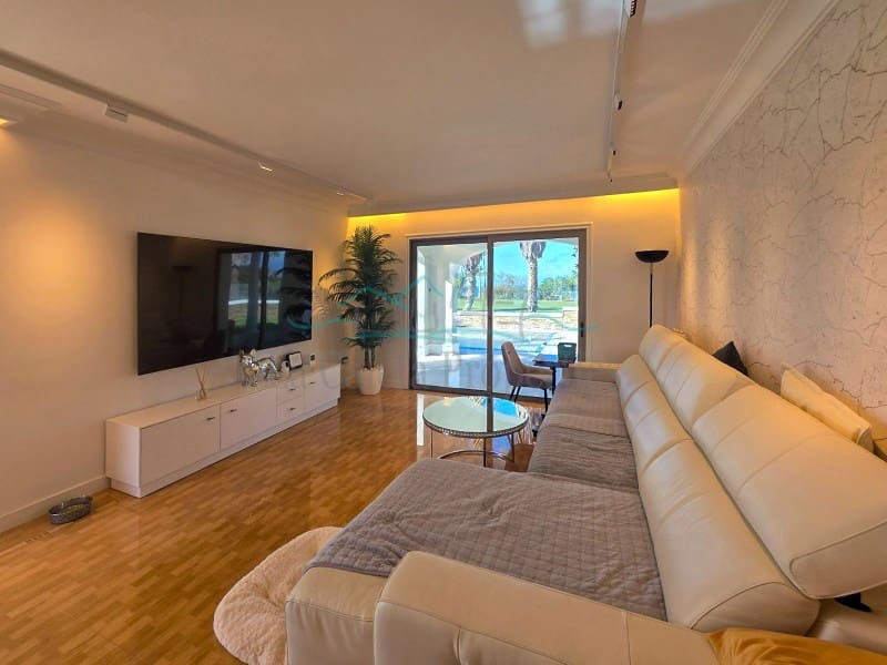 4 soveværelse Villa til salg i Costa Adeje med garage - € 3.200.000 (Ref: 9721558)