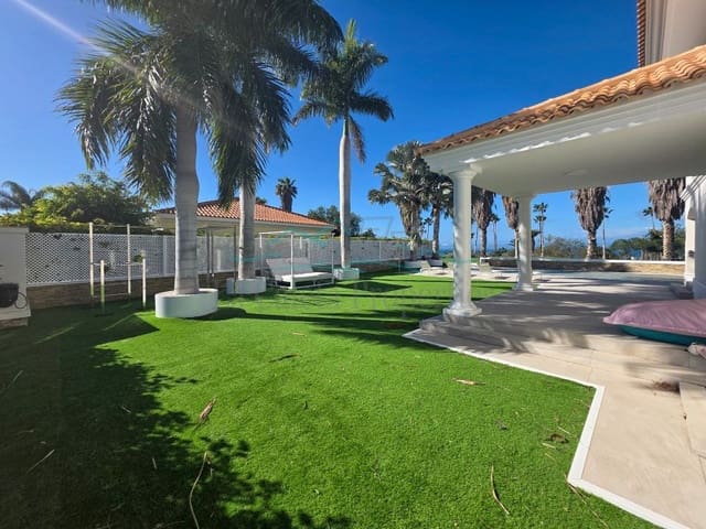 Chalet de 4 habitaciones en La Caleta Adeje, Adeje en venta con garaje - 3.200.000 € (Ref: 9721558)