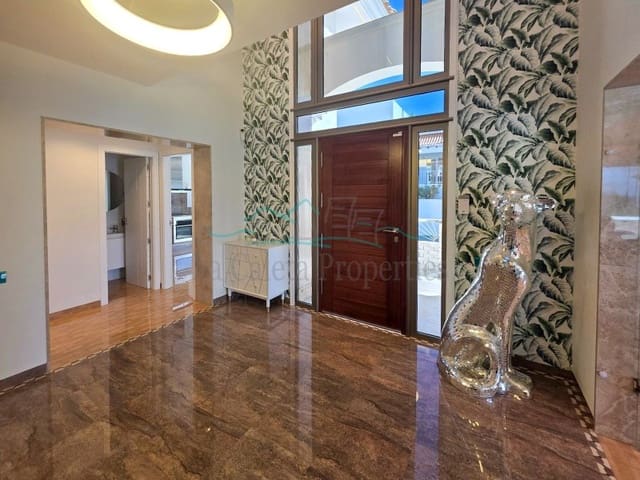 Chalet de 4 habitaciones en La Caleta Adeje, Adeje en venta con garaje - 3.200.000 € (Ref: 9721558)